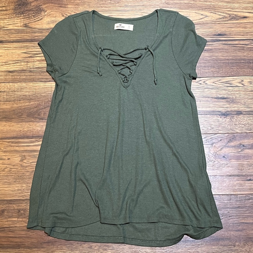 Hollister Lace Up Blouse Size Small - Picture 2 of 7